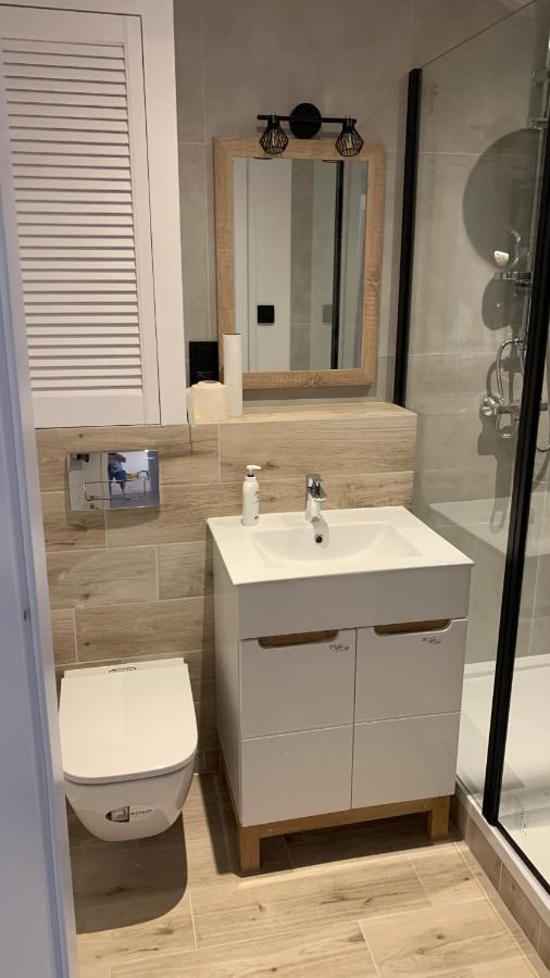 Beautiful Room - Newly Renovated, Aquapark Center Of 브로츠와프 외부 사진