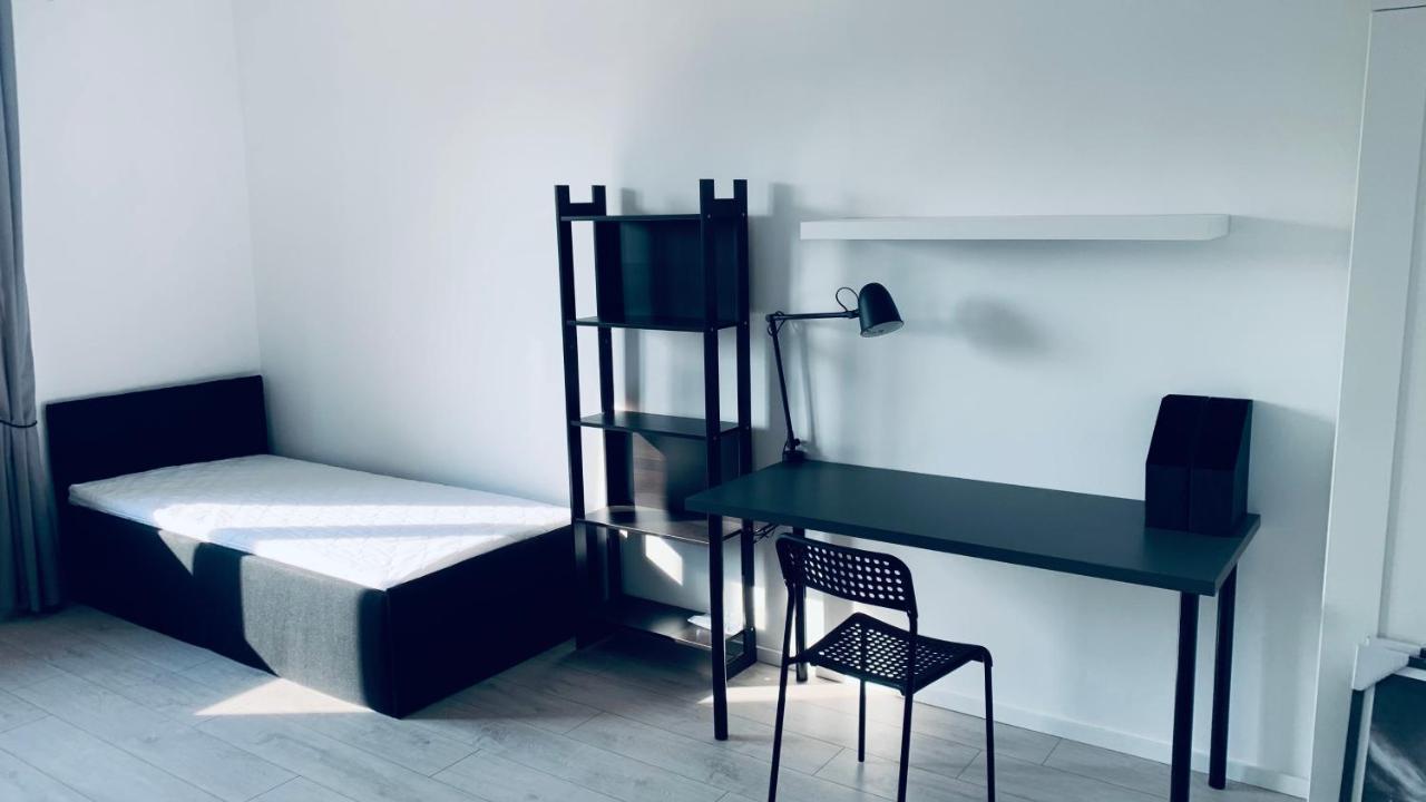 Beautiful Room - Newly Renovated, Aquapark Center Of 브로츠와프 외부 사진